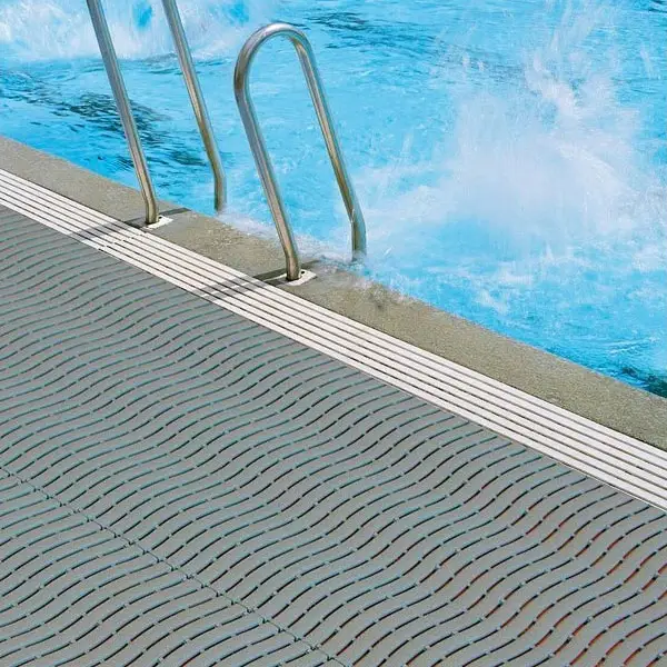 SOFT STEP NEW : caillebotis antidérapant pour piscine, vestiaire